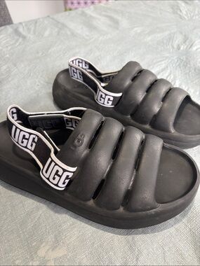 UGG Black Cushioned Slides Sandals
